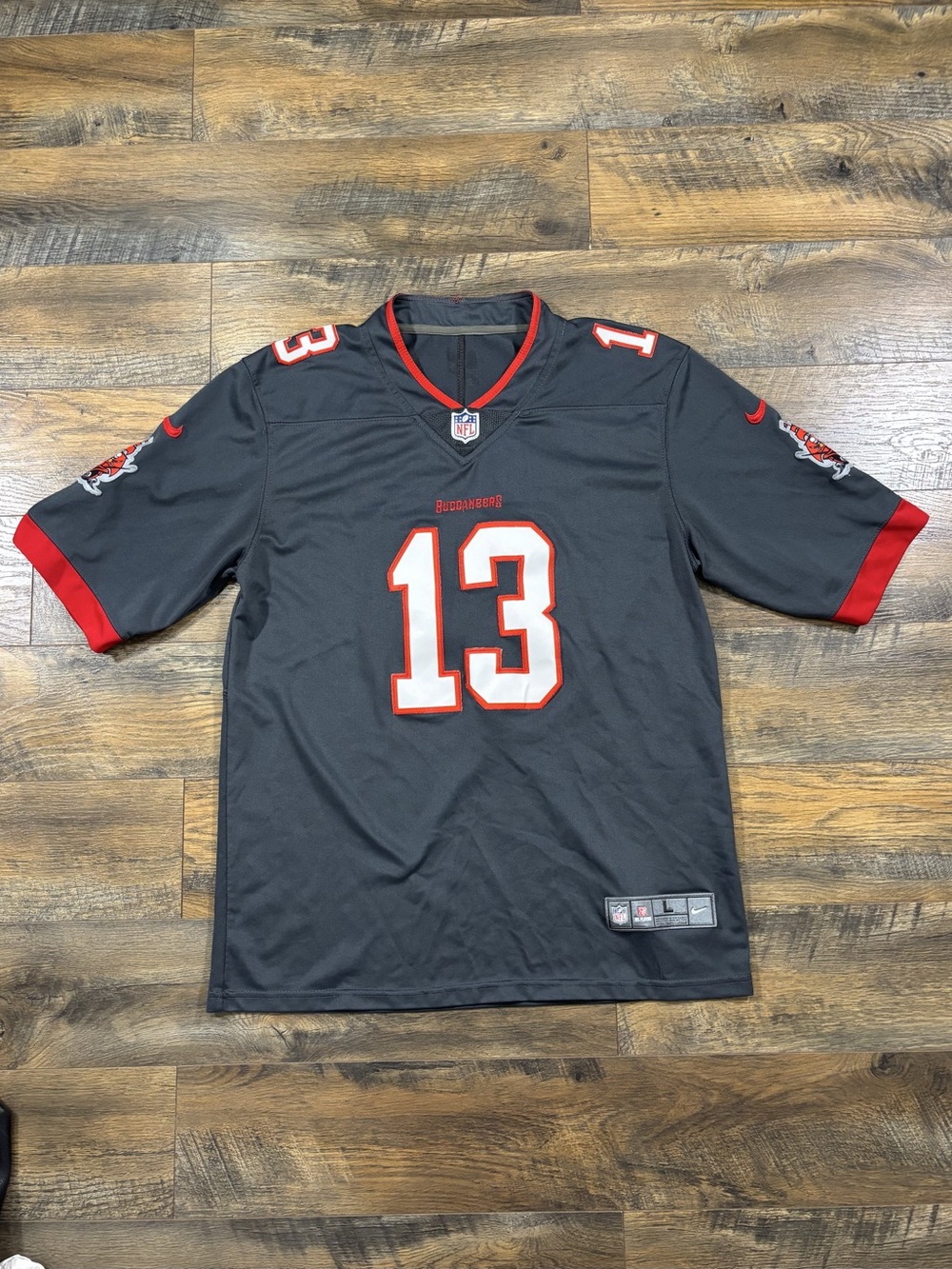 Nike NFL Tampa Bay Buccaneers Mike Evans #13 jersey Black & Red Medium